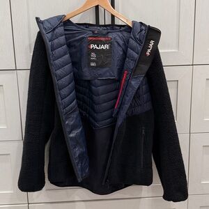 PAJAR women’s winter jacket. Navy blue quilted Thinsulate and black Sherpa.